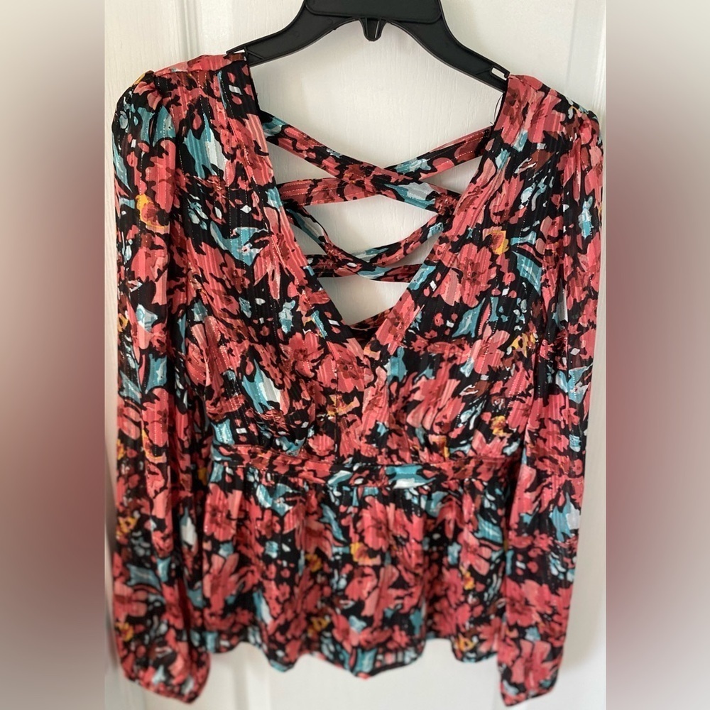 Skies are Blue Floral Lace up top size-S
